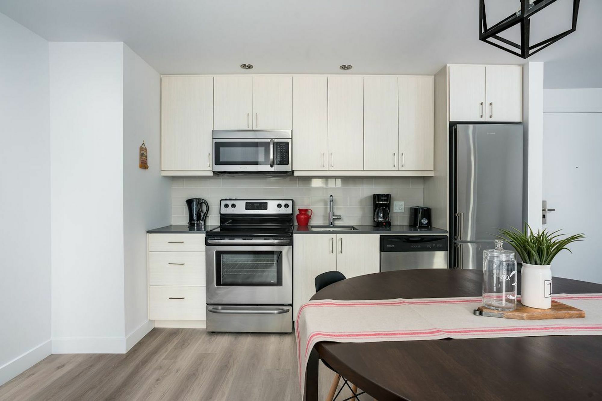 Vibrant 2Br In Old Montreal By Sonder Apartman Kültér fotó